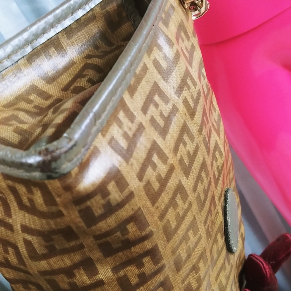 ❗SALE❗ CLUTCH-CROSSBODY FENDI ZUCCA 🔼 - Picture 13 of 16